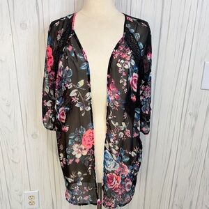 EXPRESS Oversized Chiffon & Lace Half-Sleeve Floral Kimono, Small
